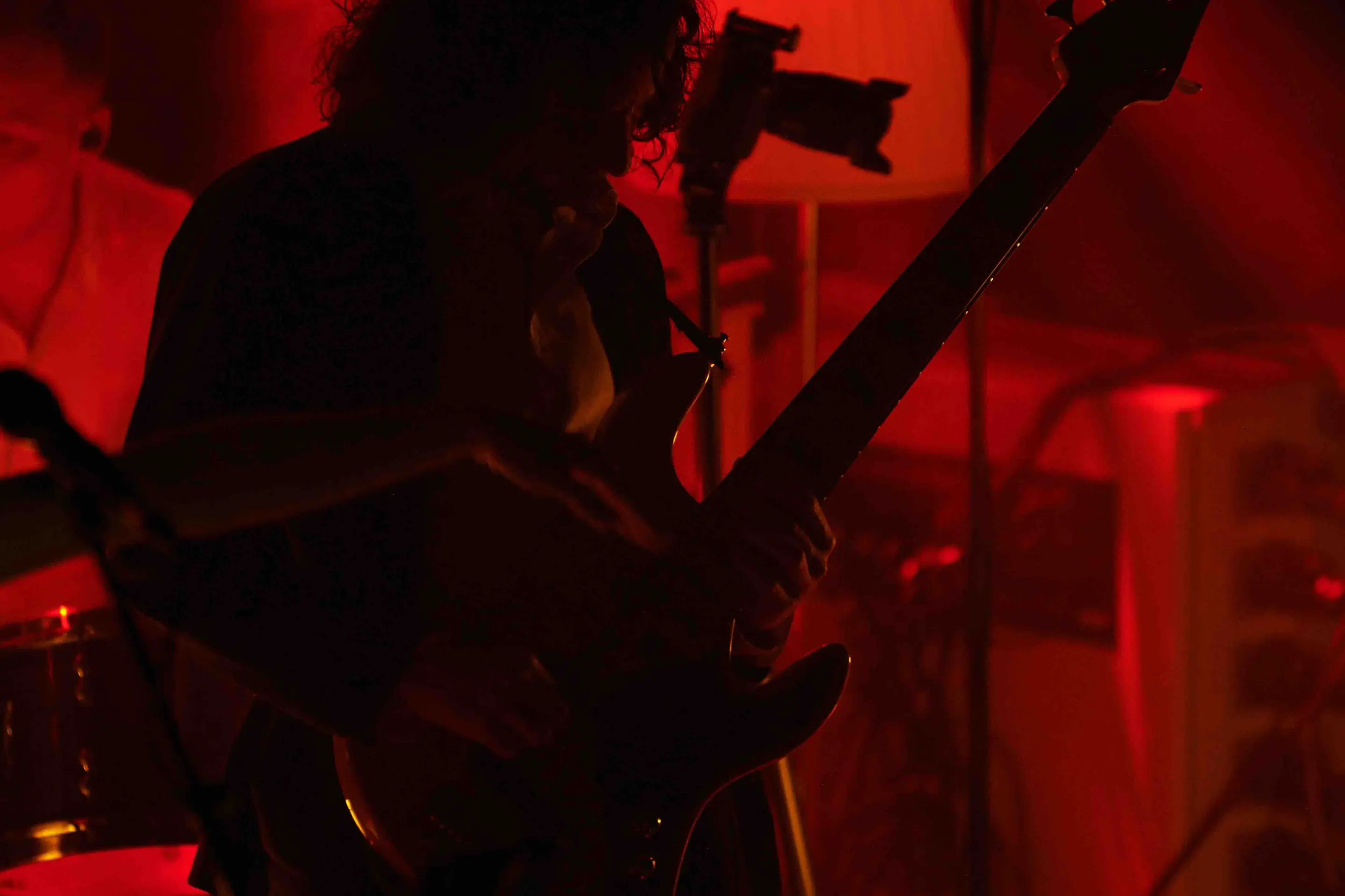 Jack Elliot playing bass live